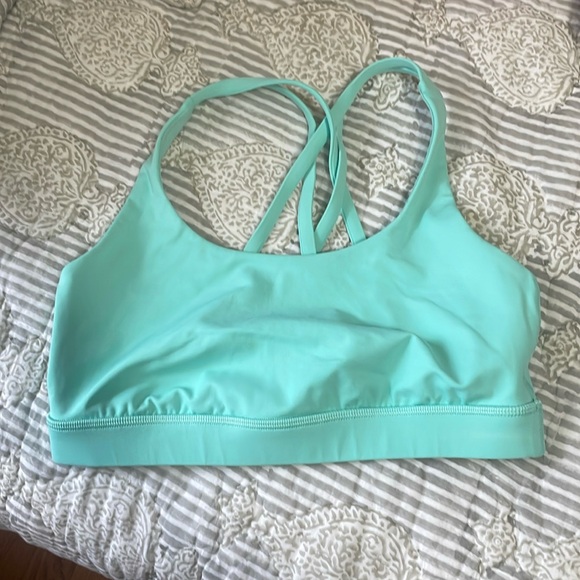lululemon athletica Other - Lululemon energy bra size 6